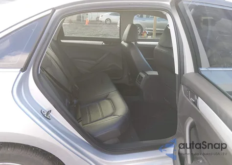 2013 Volkswagen Passat 2.0L Tdi Se z USA, uszkodzony, nr VIN 1VWBN7A37DC072553